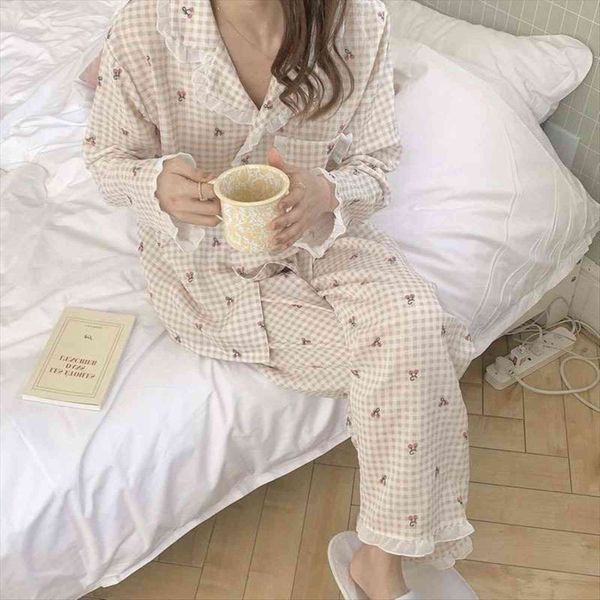 chic plaid patchwork lace geometric womens sleepwears long sleeves home clothes loose casual women sweet pajamas, Black;red
chic plaid patchwork lace geometric womens sleepwears long sleeves home clothes loose casual women sweet pajamas, Black;red