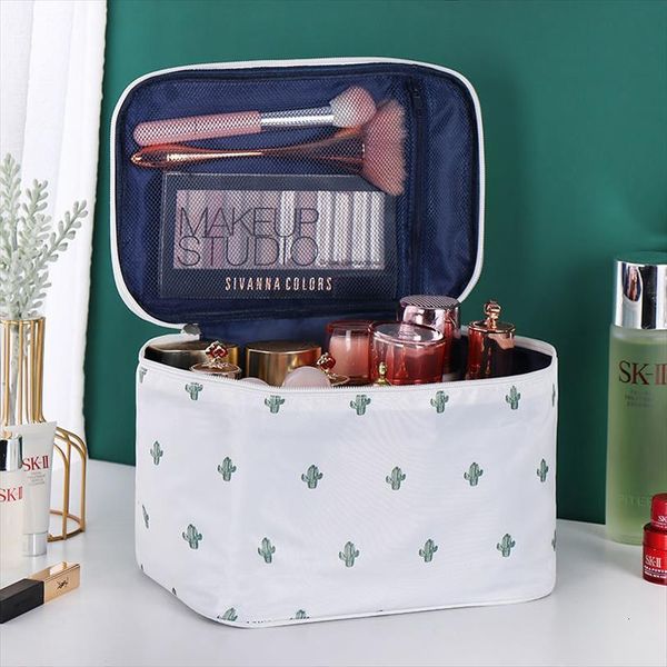 1 pc flamingo women cosmetic bags travel organizer make up box toiletry kit wash toilet large waterproof pouch
1 pc flamingo women cosmetic bags travel organizer make up box toiletry kit wash toilet large waterproof pouch