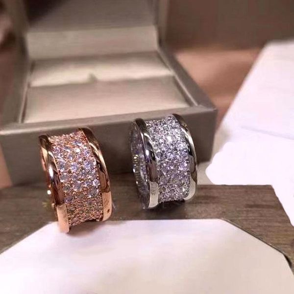 cluster rings classic women's engagement ring, miniature label, original 1:1, exquisite workmanship, wedding jewelry, Golden;silver
cluster rings classic women's engagement ring, miniature label, original 1:1, exquisite workmanship, wedding jewelry, Golden;silver