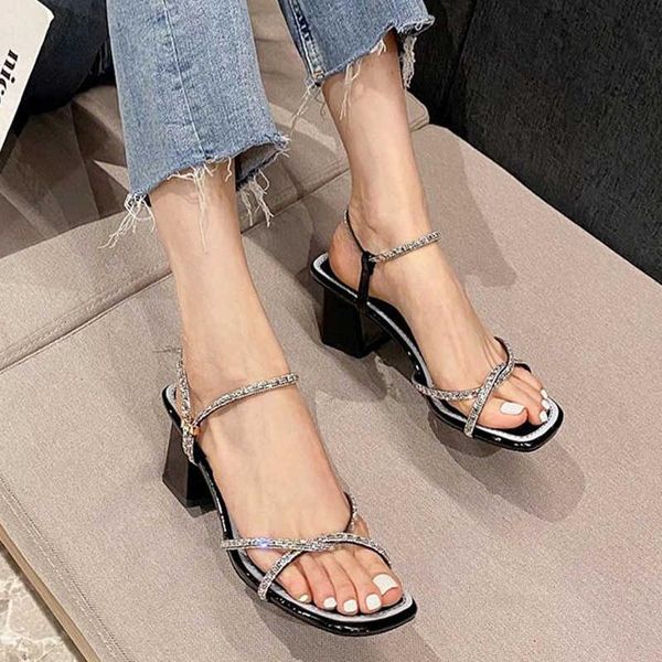 slippers women's crystal chain square heele sandals summer fashion toes t strap woman outdoor open toe shoes mujer, Black
slippers women's crystal chain square heele sandals summer fashion toes t strap woman outdoor open toe shoes mujer, Black