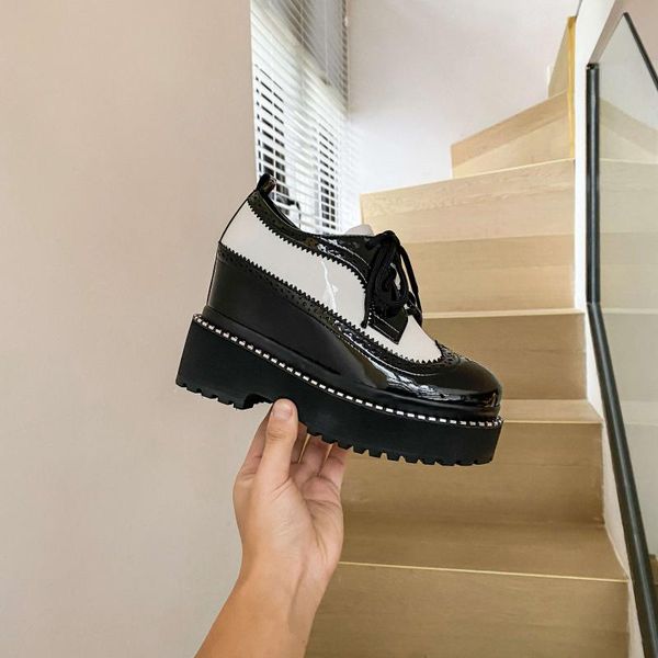 patent leather round toe super high heels cross-tied mixed colors england style young lady fashion women pumps l70 dress shoes, Black
patent leather round toe super high heels cross-tied mixed colors england style young lady fashion women pumps l70 dress shoes, Black