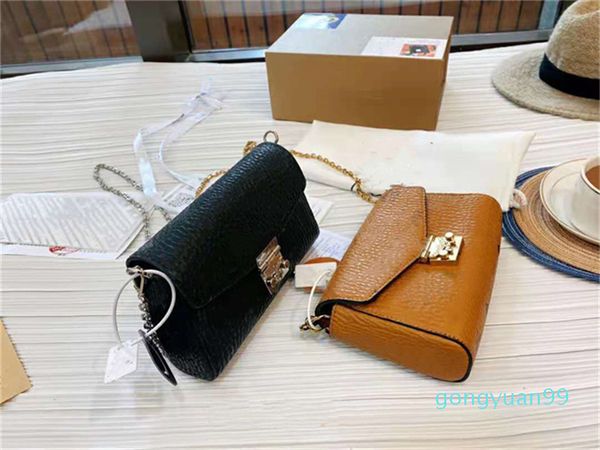 2021 small shoulder bags shoulderbag luxury designer handbag fashion high-end two styles are available simple patterns size 19*12cm handba, Black;red
2021 small shoulder bags shoulderbag luxury designer handbag fashion high-end two styles are available simple patterns size 19*12cm handba, Black;red