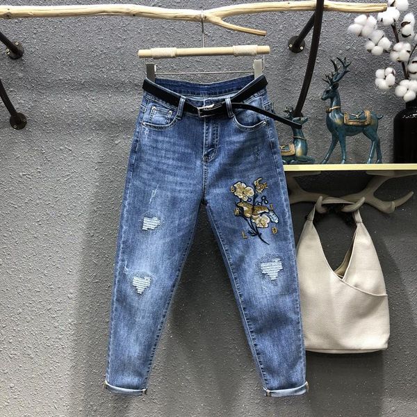 women's jeans female carrot pants 2021 spring autumn cotton elastic denim embroidery diamonds ripped all-match ankle-length, Blue
women's jeans female carrot pants 2021 spring autumn cotton elastic denim embroidery diamonds ripped all-match ankle-length, Blue