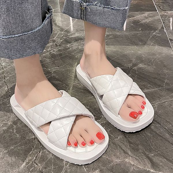 2021 women slippers thick bottom cross diamond lattice design upper summer open-toe sandals black casual women shoes mmm
2021 women slippers thick bottom cross diamond lattice design upper summer open-toe sandals black casual women shoes mmm