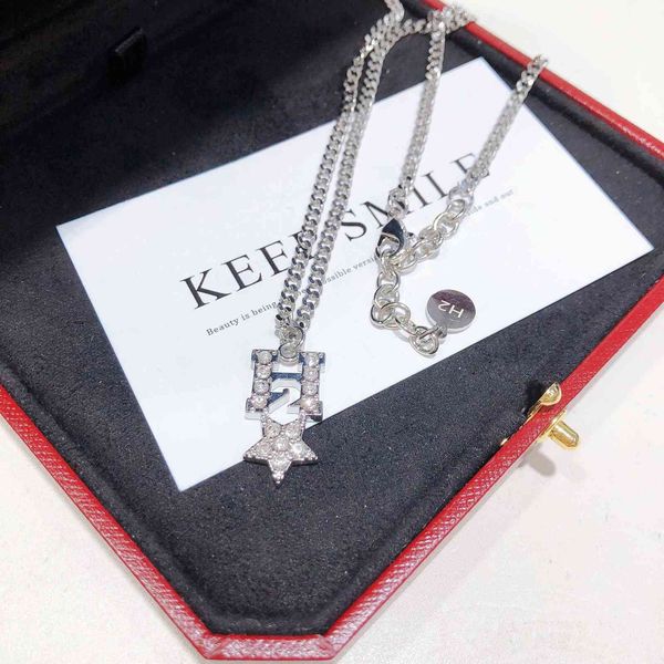 creative pendant simple diamond inlaid star necklace design jewelry style accessories, Silver
creative pendant simple diamond inlaid star necklace design jewelry style accessories, Silver