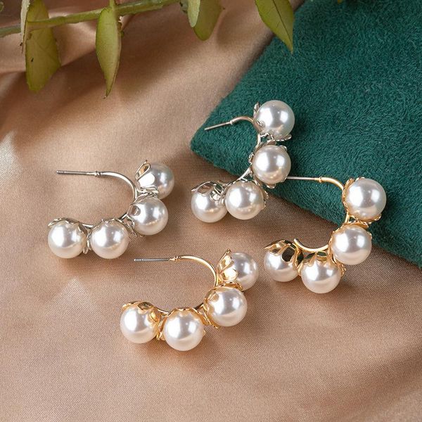 selling fashion simple temperament alloy pearl flower earrings jewelry for women stud, Golden;silver
selling fashion simple temperament alloy pearl flower earrings jewelry for women stud, Golden;silver