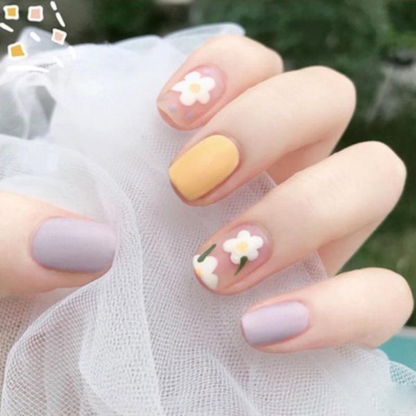 24pcs small fresh white flowers decorated frosted matte wearable fake nails suitable fairy girl summer hand decoration false, Red;gold
24pcs small fresh white flowers decorated frosted matte wearable fake nails suitable fairy girl summer hand decoration false, Red;gold