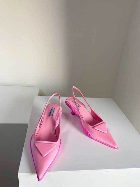 designer bags21ss stylish women's shoes female casual designers high quaity pumps luxurys lady elements sandalsluxury bag, Black
designer bags21ss stylish women's shoes female casual designers high quaity pumps luxurys lady elements sandalsluxury bag, Black