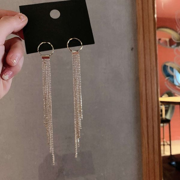 korean dongdamen temperament net red long water drill claw chain tassel female s925 silver needle show thin earrings, Black
korean dongdamen temperament net red long water drill claw chain tassel female s925 silver needle show thin earrings, Black