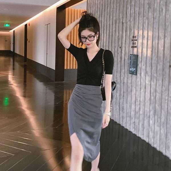 skirts western style suit 2021v collar slim-fit women's t-shirt + high waist irregular sheath skirt, Black
skirts western style suit 2021v collar slim-fit women's t-shirt + high waist irregular sheath skirt, Black