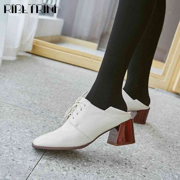 sandals high hoof heels shoes retro brand patent leather women fashion square toe pumps, Black
sandals high hoof heels shoes retro brand patent leather women fashion square toe pumps, Black