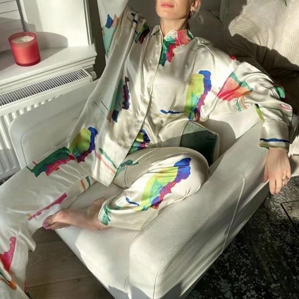 women's blouses & shirts summer blouse women long sleeve vintage chiffon ladies elegant white streetwear button up shirt casual 2021
women's blouses & shirts summer blouse women long sleeve vintage chiffon ladies elegant white streetwear button up shirt casual 2021