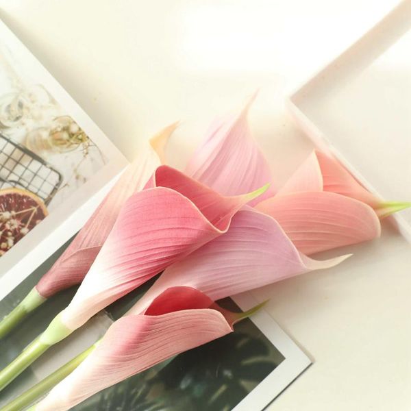 decorative flowers & wreaths 10pcs/lot pu calla lily artificial decoration home garden wedding flower wall party road leads fake wreath
decorative flowers & wreaths 10pcs/lot pu calla lily artificial decoration home garden wedding flower wall party road leads fake wreath
