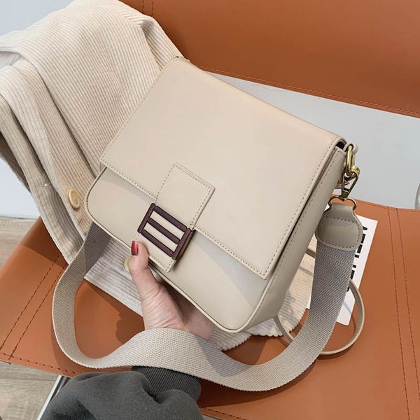 red bag female version new simple wide shoulder strap small square large capacity versatile diagonal cross purse black friday
red bag female version new simple wide shoulder strap small square large capacity versatile diagonal cross purse black friday