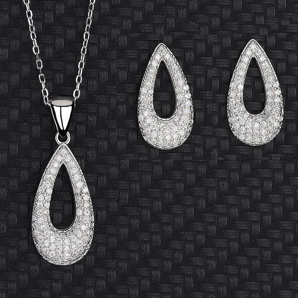 chains s925 sterling silver drop-shaped student simple european and american temperament pendant necklace female jewelry
chains s925 sterling silver drop-shaped student simple european and american temperament pendant necklace female jewelry