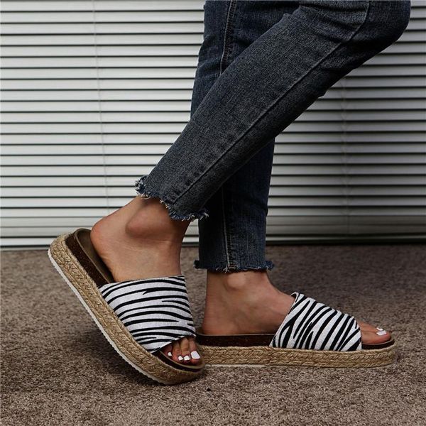 slippers 2021 women summer sandals flat open toe fashion leopard shoes outdoor leisure plus size 43 a646, Black
slippers 2021 women summer sandals flat open toe fashion leopard shoes outdoor leisure plus size 43 a646, Black