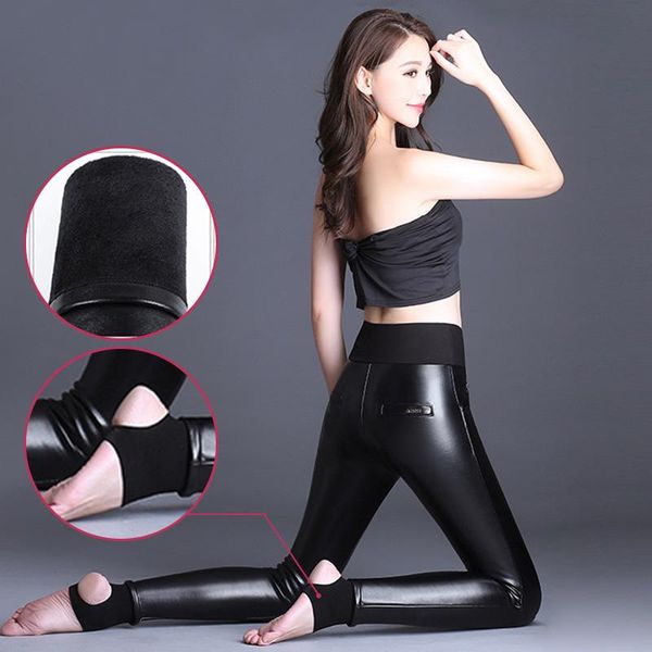 women's pants & capris women plus size high waist stretch foot leather pant velvet thickening small feet for female 2021 winter warm, Black;white
women's pants & capris women plus size high waist stretch foot leather pant velvet thickening small feet for female 2021 winter warm, Black;white