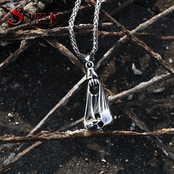 fashion vintage women men skeleton hand bone stainless steel pendant chain necklace jewelry necklaces, Silver
fashion vintage women men skeleton hand bone stainless steel pendant chain necklace jewelry necklaces, Silver