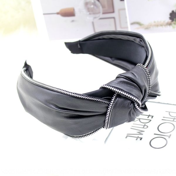 yzl korean version of spring and autumn skin pure color broad edge fashion hoop metal bow butterfly zipper headbands zipper hoop hair mask, Silver
yzl korean version of spring and autumn skin pure color broad edge fashion hoop metal bow butterfly zipper headbands zipper hoop hair mask, Silver