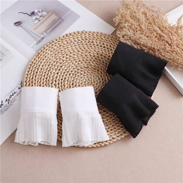 five fingers gloves women lace pleated flare sleeve false cuffs chiffon detachable ruffles fake wristband clothing accessory, Blue;gray
five fingers gloves women lace pleated flare sleeve false cuffs chiffon detachable ruffles fake wristband clothing accessory, Blue;gray
