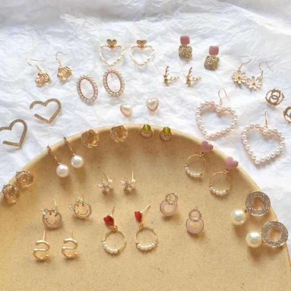 earrings korean temperament simple small fragrance pearl s925 silver needle earrings women's cold wind ear jewelry earrings, Golden
earrings korean temperament simple small fragrance pearl s925 silver needle earrings women's cold wind ear jewelry earrings, Golden