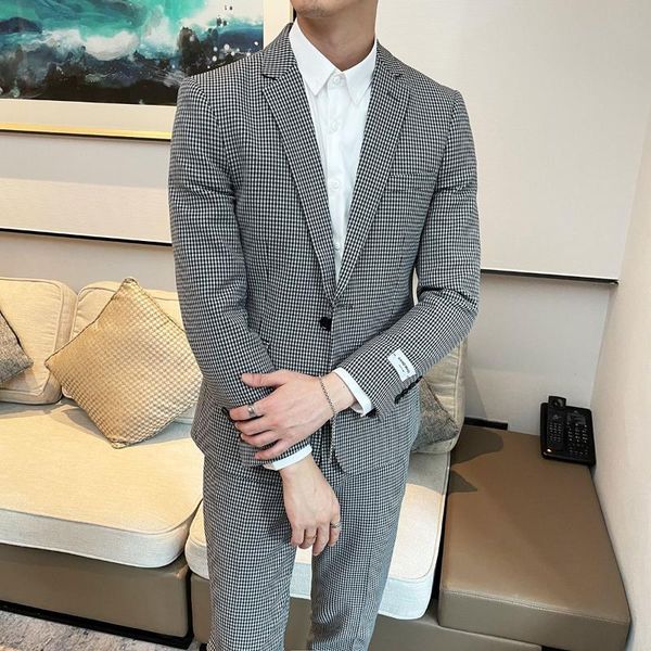 men's suits & blazers autumn single-breasted formal suit men trend brand fashion black white small lattice 2-piece smoking homme trajes, White;black
men's suits & blazers autumn single-breasted formal suit men trend brand fashion black white small lattice 2-piece smoking homme trajes, White;black