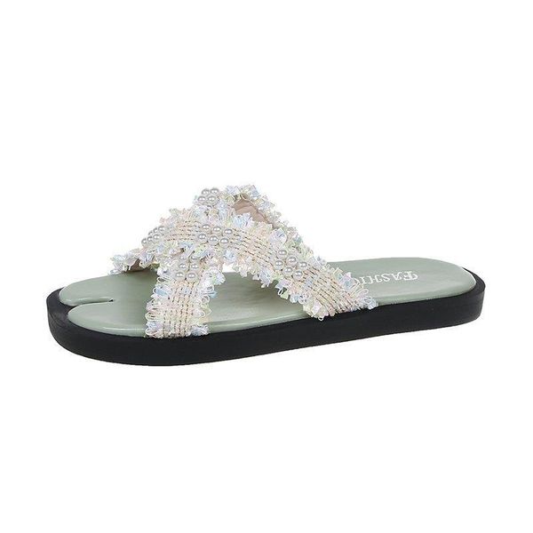 casual women's slippers cross vamp fashionable and versatile pearl embellishment open-toe flat-bottomed, Black
casual women's slippers cross vamp fashionable and versatile pearl embellishment open-toe flat-bottomed, Black