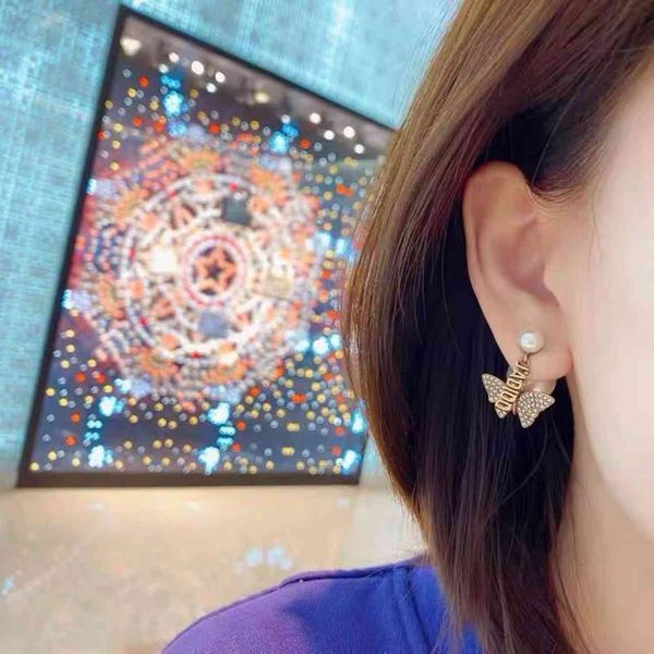 aaa designer jewelry butterfly dragonfly asymmetric pearl letter earrings dual purpose wearing earrings female 925 silver needle, Golden;silver
aaa designer jewelry butterfly dragonfly asymmetric pearl letter earrings dual purpose wearing earrings female 925 silver needle, Golden;silver