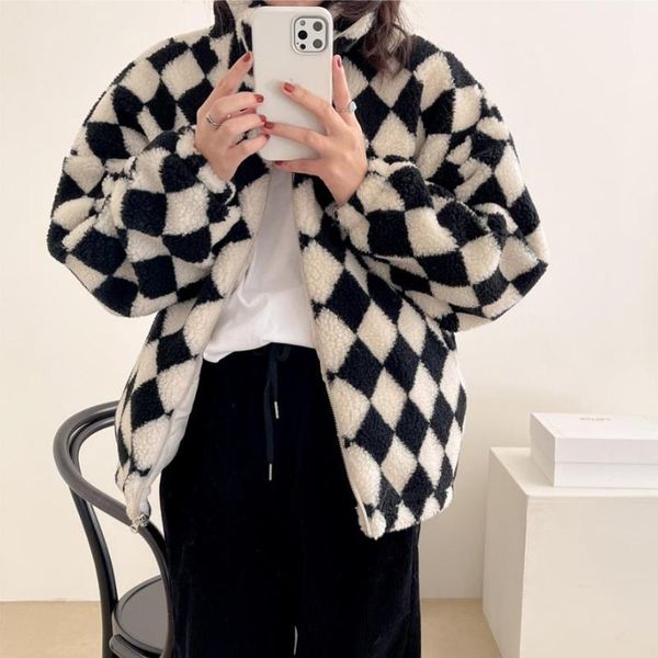 women's jackets plaid faux fur thick jacket baseball long sleeve autumn winter coat retro casual sports warm ladies clothes, Black;brown
women's jackets plaid faux fur thick jacket baseball long sleeve autumn winter coat retro casual sports warm ladies clothes, Black;brown