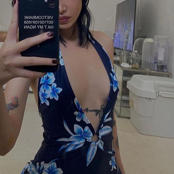 casual dresses 22021 summer fashion solid color lace up neck open back long sleeve hollow flower print suspender dress, Black;gray
casual dresses 22021 summer fashion solid color lace up neck open back long sleeve hollow flower print suspender dress, Black;gray