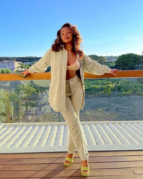 women's two piece pants 2021 quality 2pcs women set spring autumn solid turn-down collar button pockets office lady, White
women's two piece pants 2021 quality 2pcs women set spring autumn solid turn-down collar button pockets office lady, White