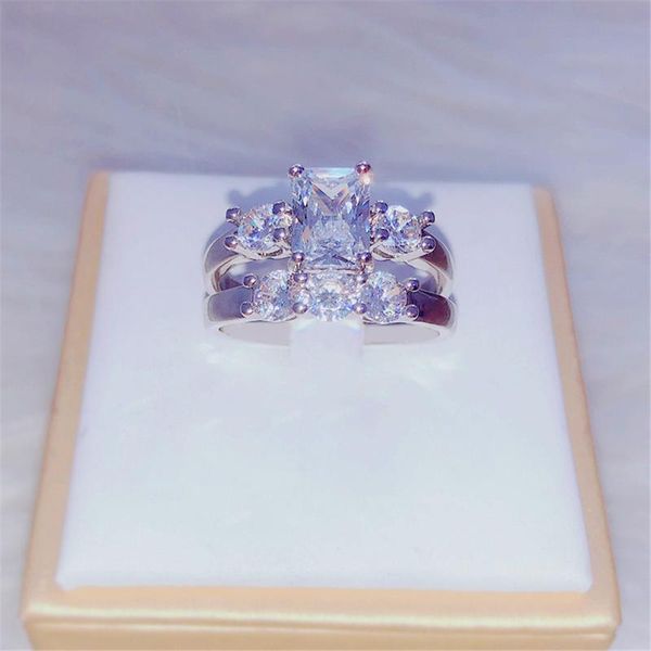 wedding rings loredana fashion light luxury lady rectangle set ring creative inlay zircon simple ring.suitable for party weddings., Slivery;golden
wedding rings loredana fashion light luxury lady rectangle set ring creative inlay zircon simple ring.suitable for party weddings., Slivery;golden