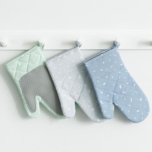 pair kitchen cooking microwave oven miinsulated non-slip glove rubber pad insulation waterproof heatproof mitten mitts
pair kitchen cooking microwave oven miinsulated non-slip glove rubber pad insulation waterproof heatproof mitten mitts