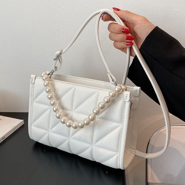 evening bags ladies rhombic pearl shoulder bag 2021 small square messenger girl simple casual student handbag1
evening bags ladies rhombic pearl shoulder bag 2021 small square messenger girl simple casual student handbag1