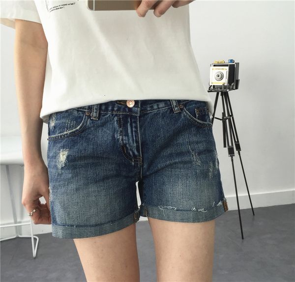 women's shorts denim new korean high waist and thin wide leg pants in summer of 2019, White;black
women's shorts denim new korean high waist and thin wide leg pants in summer of 2019, White;black