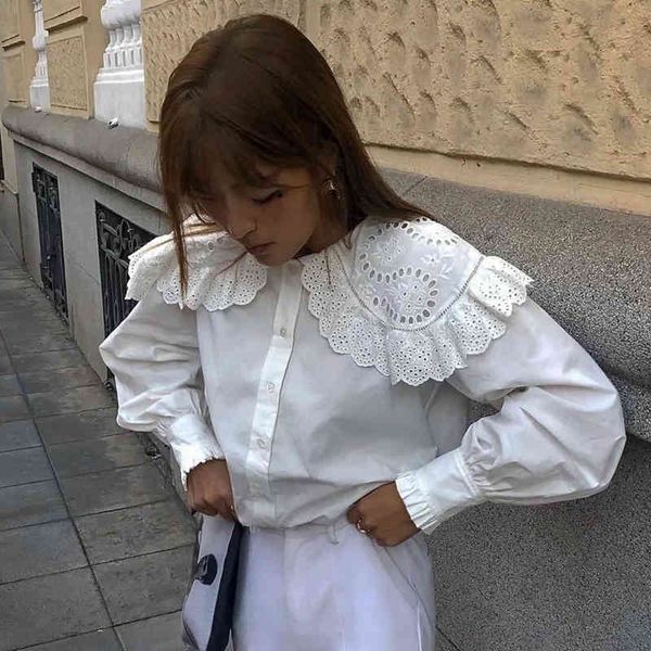 white lace embriodery turn down collar blouses women lantern sleeve french palace ladies vintage cotton 210415
white lace embriodery turn down collar blouses women lantern sleeve french palace ladies vintage cotton 210415