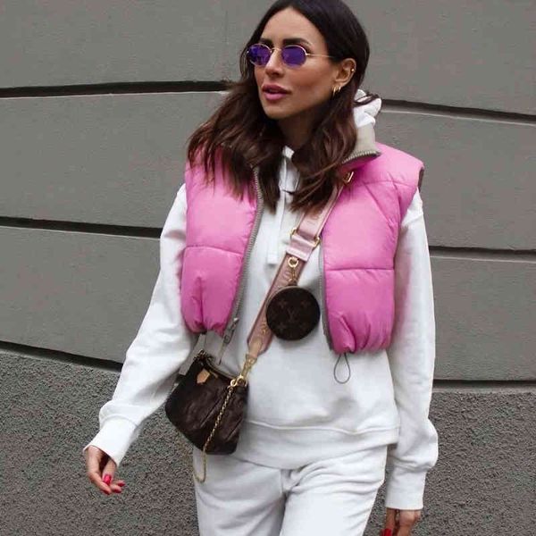 women elegant waistcoat short down pink vest coat double wear light weight outwear all-match cotton padded sleeveless 210521, Black;white
women elegant waistcoat short down pink vest coat double wear light weight outwear all-match cotton padded sleeveless 210521, Black;white