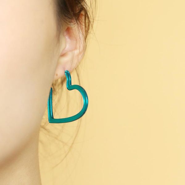 stud hz 2021 s925 silver korean trendy fluorescent color transparent heart resin acrylic earrings for women girls party pub, Golden;silver
stud hz 2021 s925 silver korean trendy fluorescent color transparent heart resin acrylic earrings for women girls party pub, Golden;silver