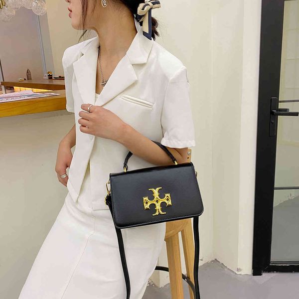 summer 2021 new pu flip single shoulder messenger fashion leisure trend tofu women's organ bag
summer 2021 new pu flip single shoulder messenger fashion leisure trend tofu women's organ bag