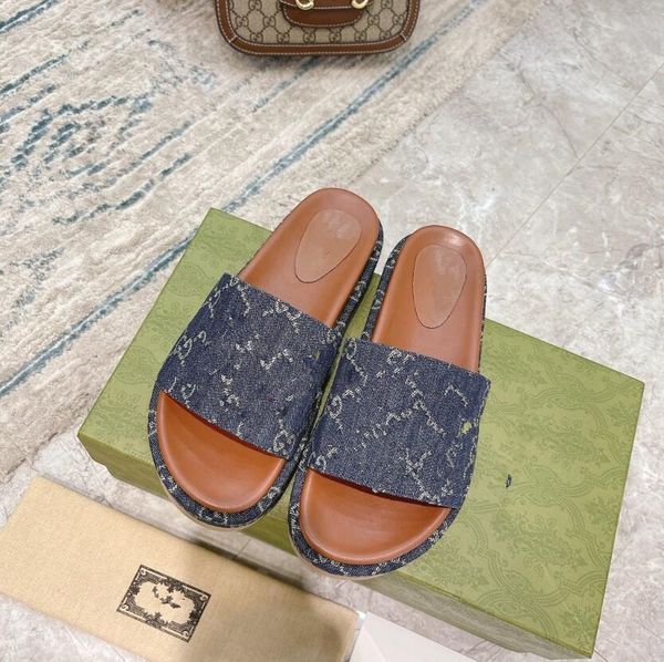 luxury designer strawberry letter slippers brand fashion ladies platform shoes classic women printed slipper canvas increased female sandals, Black
luxury designer strawberry letter slippers brand fashion ladies platform shoes classic women printed slipper canvas increased female sandals, Black