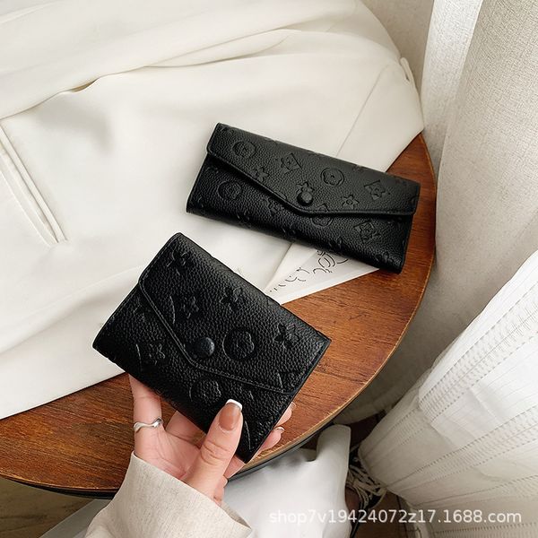 long and short wallet new women's fashion folding buckle handbag multi card mobile phone zero wallet, Red;black
long and short wallet new women's fashion folding buckle handbag multi card mobile phone zero wallet, Red;black