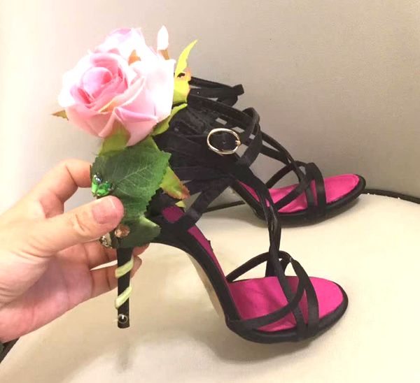 sandals verão beleza da videira da flor strass sandálias salto noiva cetim com tiras entrelaçadas zapatos mulheres gladiador bling 1869, Black
sandals verão beleza da videira da flor strass sandálias salto noiva cetim com tiras entrelaçadas zapatos mulheres gladiador bling 1869, Black