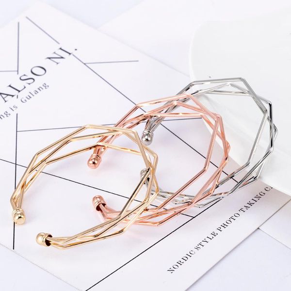 link, chain three layer romantic open cuff bangles/bracelet set for women 2021 gold metal alloy arrow link twist bangle, Black
link, chain three layer romantic open cuff bangles/bracelet set for women 2021 gold metal alloy arrow link twist bangle, Black