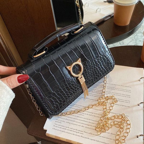 evening bags women crossbody bag weave flap for 2021 quality leather thick chain shoulder messenger female handbag and purse
evening bags women crossbody bag weave flap for 2021 quality leather thick chain shoulder messenger female handbag and purse