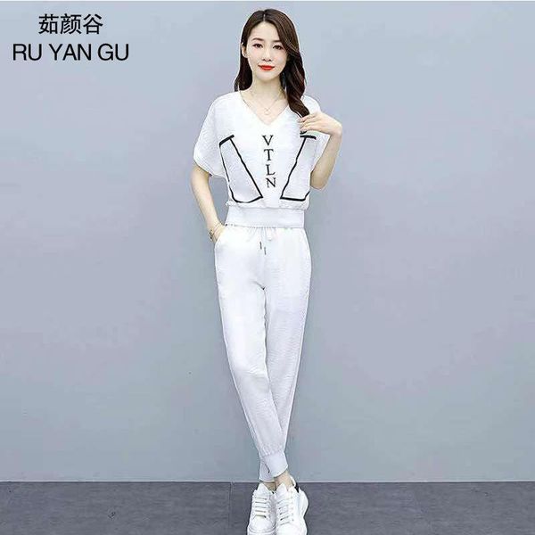 women's pants & capris sports suit fashion 2021 large size loose casual two-piece, Black;white
women's pants & capris sports suit fashion 2021 large size loose casual two-piece, Black;white