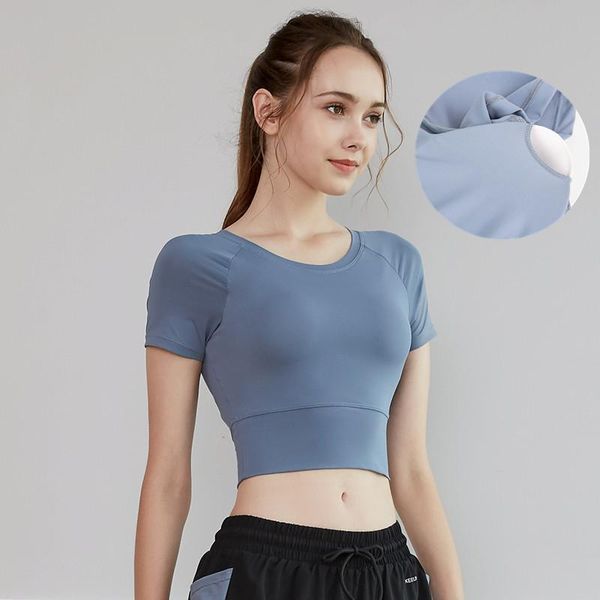 gym clothing women slim sports yoga shirts cropped with chest padded quick dry fitness training workout short sleeve outfit
gym clothing women slim sports yoga shirts cropped with chest padded quick dry fitness training workout short sleeve outfit