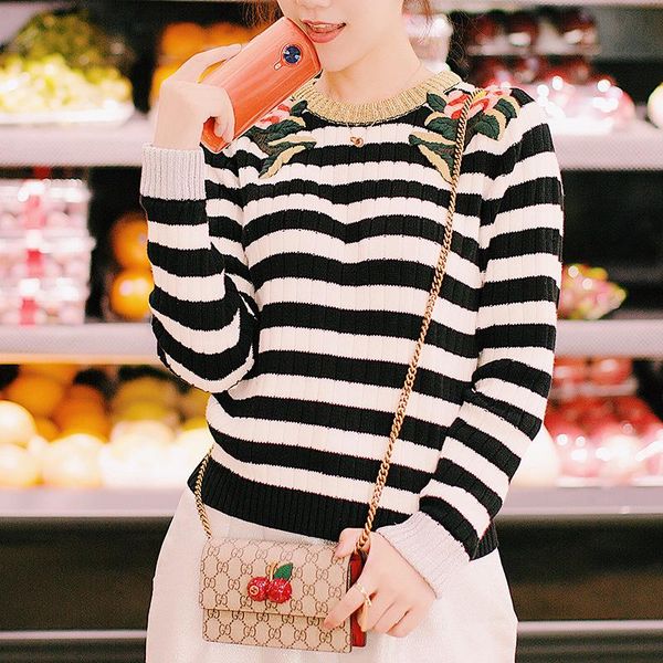 women's sweaters gold and silver yarn black white stripes round neck long sleeve knit sweater female of cultivate morality, White;black
women's sweaters gold and silver yarn black white stripes round neck long sleeve knit sweater female of cultivate morality, White;black