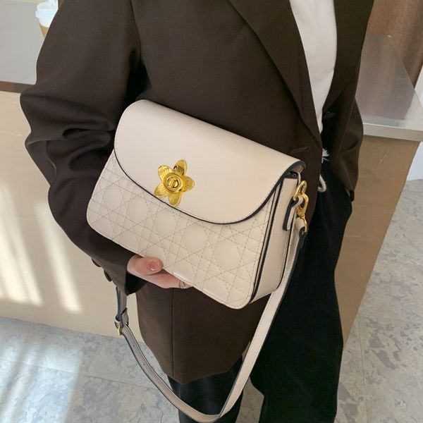 design bag mini foreign style fashion texture one shoulder messenger bag diamond lattice embroidered line
design bag mini foreign style fashion texture one shoulder messenger bag diamond lattice embroidered line