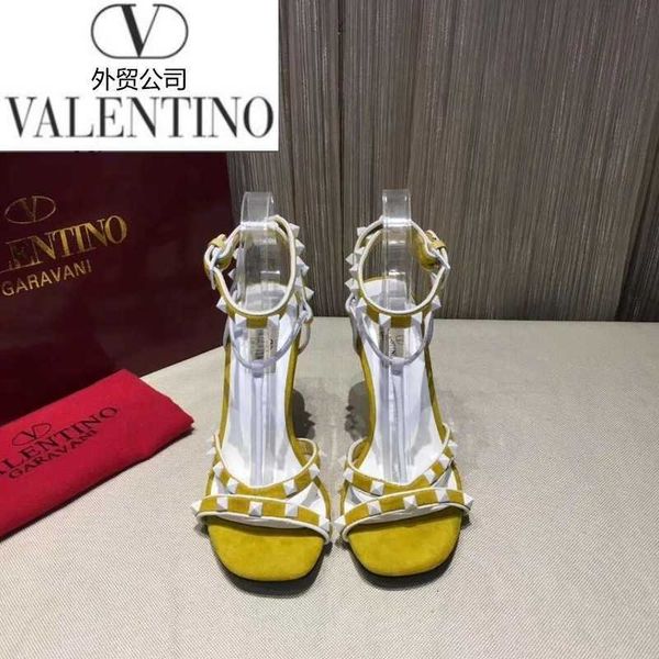 mules luxury women high heels sandals slippers men slides pumps loafers designer ballerinas sneakers dress shoes 3hps, Black;white
mules luxury women high heels sandals slippers men slides pumps loafers designer ballerinas sneakers dress shoes 3hps, Black;white