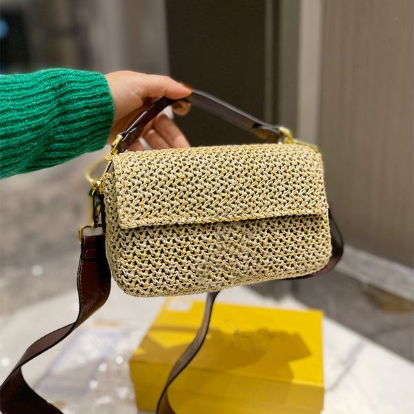 2022 fashion women straw straw shoulder beach bags large capacity hardware accessories luxury messenger bag famous designer wild classic han
2022 fashion women straw straw shoulder beach bags large capacity hardware accessories luxury messenger bag famous designer wild classic han